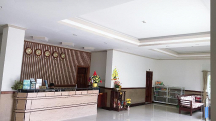 Lễ Tân Khách Sạn Tân Hoàng Gia Phú Quốc