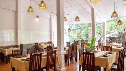 Nhà hàng Terrace thiết kế giản dị gần gũi