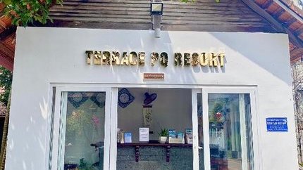 Lễ tân của resort