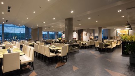 Nhà hàng sang trọng có sức chứa lớn