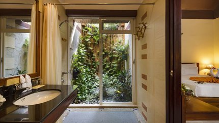 Phòng tắm được thiết kế độc đáo