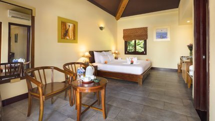 Phòng Bungalow Deluxe hướng vườn