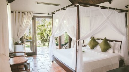 Superior Bungalow View