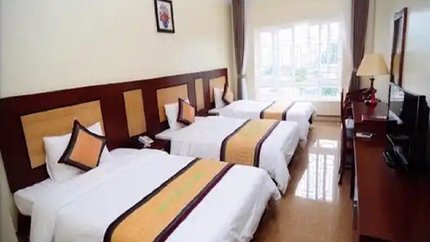 Khung cửa số lớn tầm nhìn bao quát khách sạn