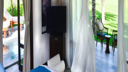 Ocean Front Pool Villas