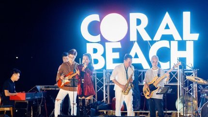 Thưởng thức chương trình ca nhạc tại resort