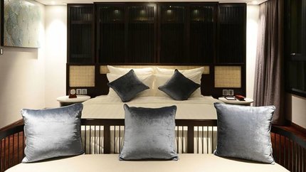 Phòng có bàn ghê uống trà