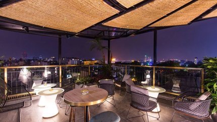Quán cafe trên sân thường có view ngắm trọn phố cổ