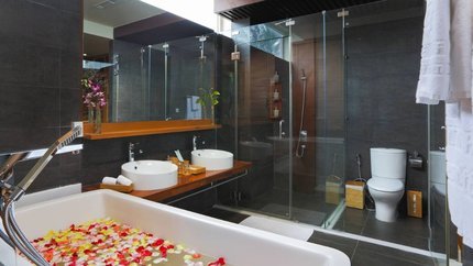 Phòng vệ sinh thiết kế sang trọng
