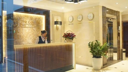 Quầy lễ tân tại khách sạn