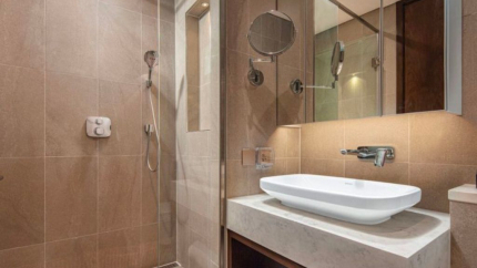Phòng Executive 3 BedRoom tại khách sạn The Five Residences