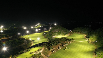 Ban đêm tại sân golf Ninh Bình The Five