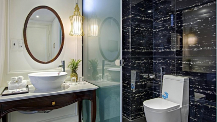 Phòng tắm khách sạn The Herriott Đà Nẵng