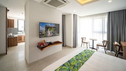 Khuôn viên rất rộng, phòng đập thông