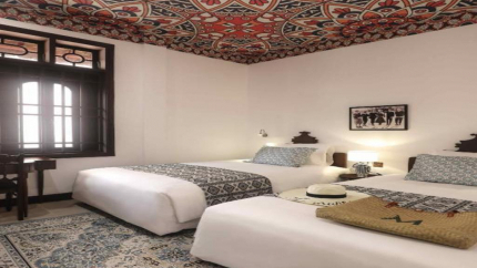 Hoạ tiết tường và trần nổi bật