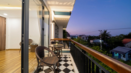 Deluxe Triple Room With Balcony