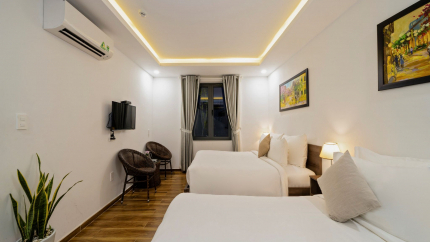 Luxury Triple Room With Pool View