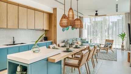 Phòng bếp tại villa