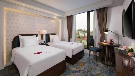 Sapphire Quarter View