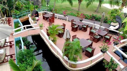 Nhà hàng ngoài trời