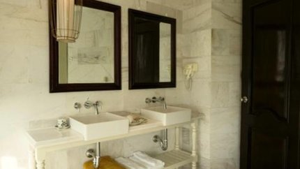 Phòng tắm thiết kế sang trọng