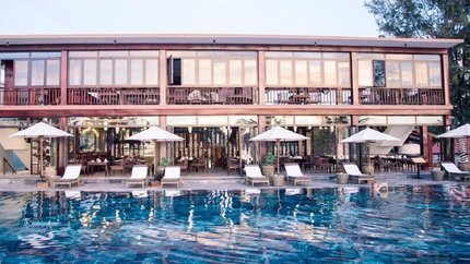 Sở hữu bể bơi nước trong xanh