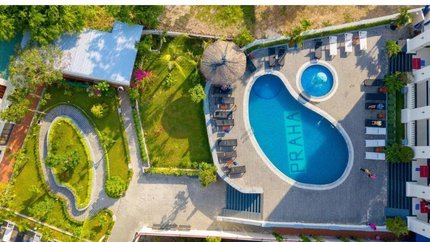 Bể bơi tòa nhà 1 với thiết kế độc đáo