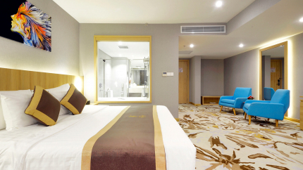 Grand With Premium Room