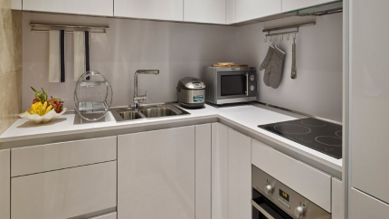 Phòng bếp căn hộ Modern The Reverie Saigon