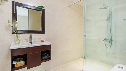 Phòng vệ sinh khép kín với đầy đủ tiện nghi