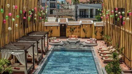 Góc nhìn từ trên xuống