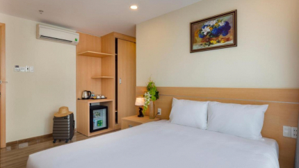 Phòng Deluxe City View tại khách sạn The Swan Nha Trang