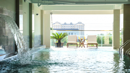 Bể Bơi Tại UMI Hotel Phú Quốc