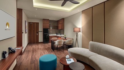 Căn phòng với phòng khách sang trọng