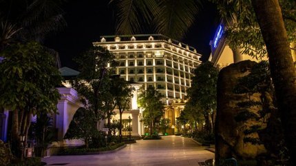 View siêu đỉnh của resort vào ban đêm