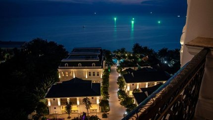 Ban đêm lấp lánh như những vì sao