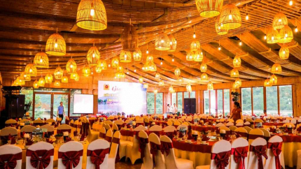 Khu ẩm thực Thung Nham Resort Ninh Bình