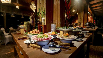 Quầy Buffet tại Nhà Hàng Phượng Hoàng