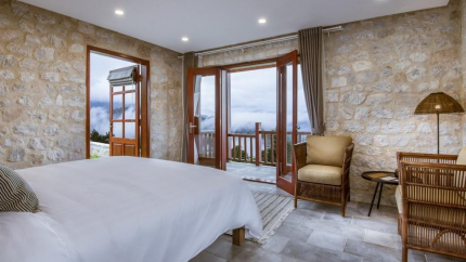 Phòng Ngủ Premium Executive Bungalow Tại Topas Ecolodge Resort 4 Sao