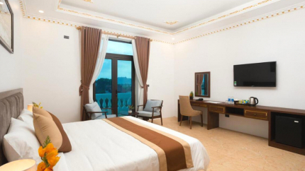 Phòng Deluxe Double tại Trang An International Hotel 3*
