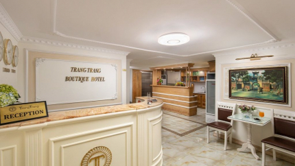 Lễ Tân Trang Trang Boutique Hotel Hanoi 3*