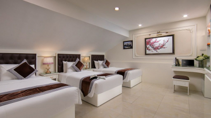 Phòng Executive Triple Khách Sạn Trang Trang Premium Hà Nội 3*