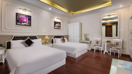 Phòng Suite Family Balcony Khách Sạn Trang Trang Premium 3*