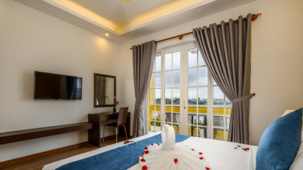 View phòng hướng sông