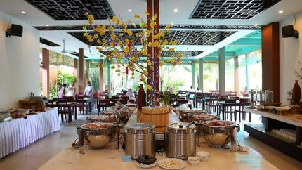 Nhà hàng với đa dạng ẩm thực