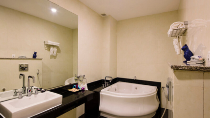 Bathrooom TTC Hotel Premium Phan Thiết