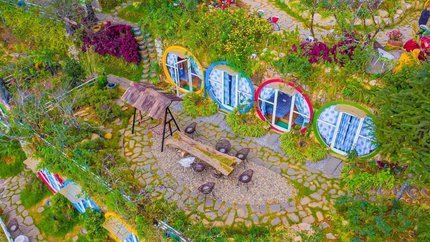 Khung cảnh khu nghỉ dưỡng nhìn từ trên cao