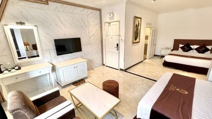 Không gian phòng rộng rãi và đầy đủ tiện nghi