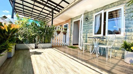 Khoảng ban công rộng và thoáng mát