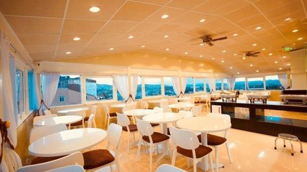 Nhà hàng với thiết kế sang trọng và tinh tế